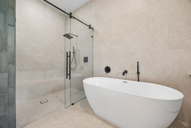 8915 San Benito Way, Dallas, TX 75218