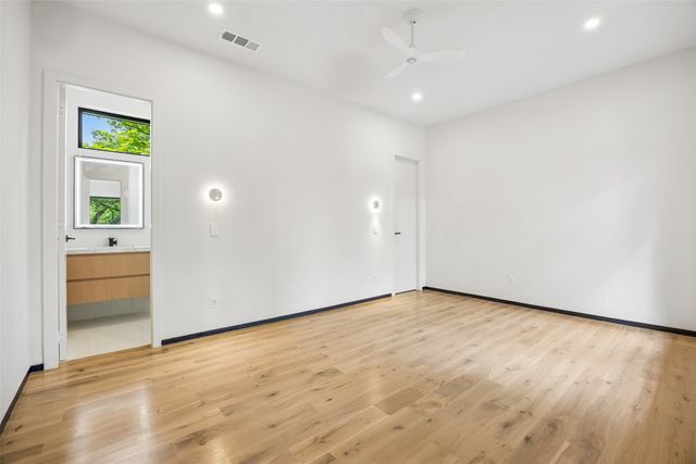 8915 San Benito Way, Dallas, TX 75218