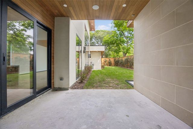 8915 San Benito Way, Dallas, TX 75218