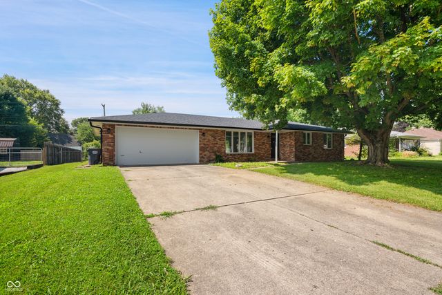 615 Country Club Lane, Anderson, IN 46011