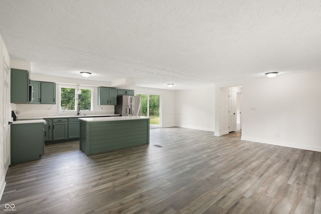 615 Country Club Lane, Anderson, IN 46011