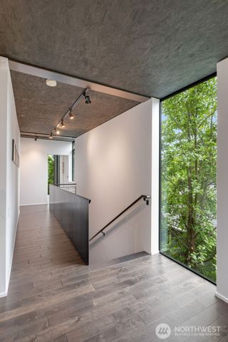 1701 33rd Avenue, Seattle, WA 98122