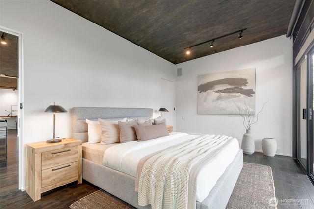 1701 33rd Avenue, Seattle, WA 98122