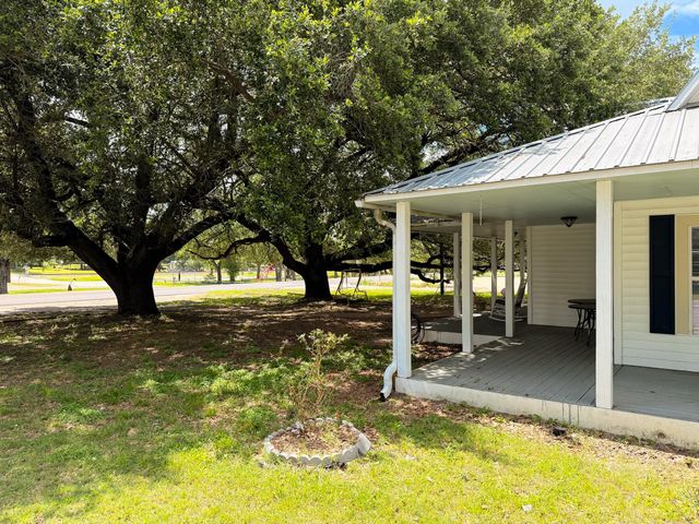 313 S Main Street, Jewett, TX 75846