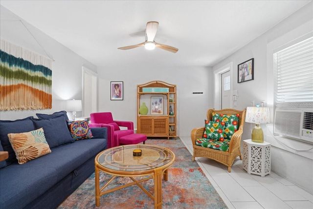 130 86TH TERRACE, Treasure Island, FL 33706