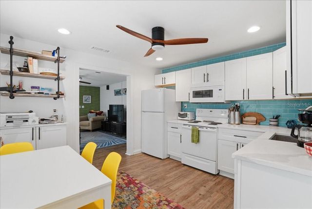 130 86TH TERRACE, Treasure Island, FL 33706