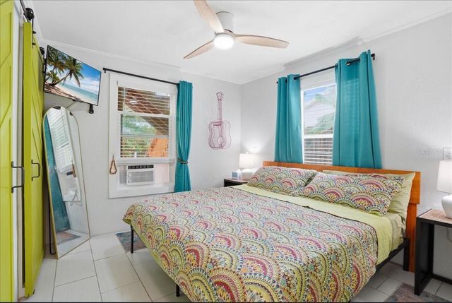 130 86TH TERRACE, Treasure Island, FL 33706