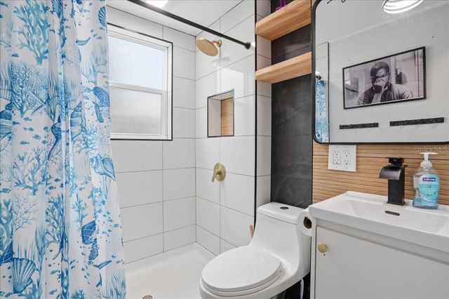 130 86TH TERRACE, Treasure Island, FL 33706