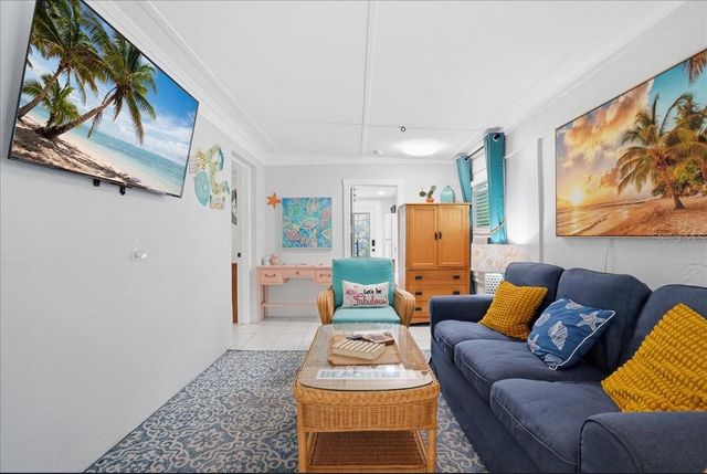 130 86TH TERRACE, Treasure Island, FL 33706