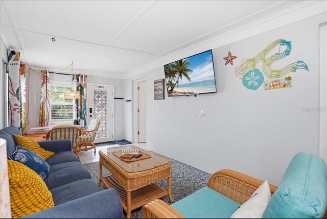 130 86TH TERRACE, Treasure Island, FL 33706