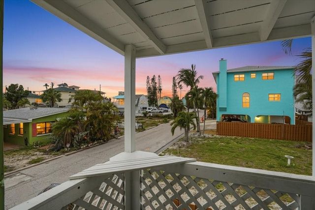 130 86TH TERRACE, Treasure Island, FL 33706