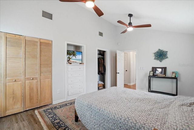 130 86TH TERRACE, Treasure Island, FL 33706