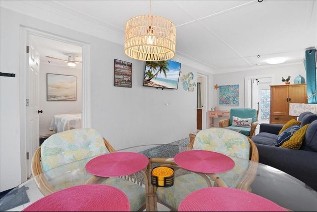 130 86TH TERRACE, Treasure Island, FL 33706