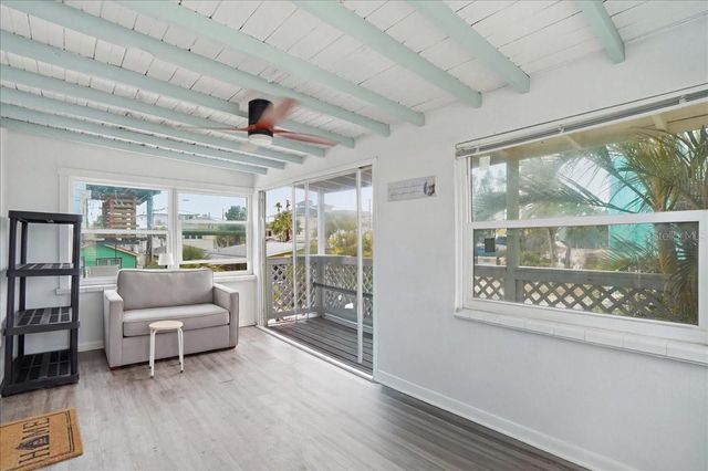 130 86TH TERRACE, Treasure Island, FL 33706