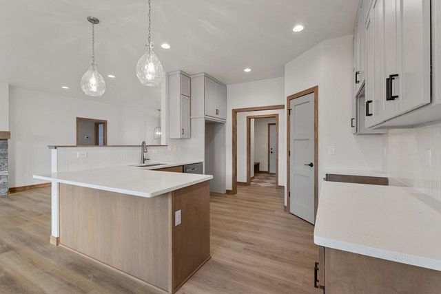 3023 WOODWARD WAY, De Pere, WI 54115