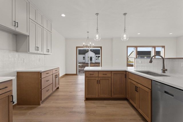 3023 WOODWARD WAY, De Pere, WI 54115