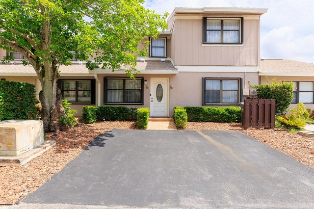 5241 Jog Lane, Delray Beach, FL 33484
