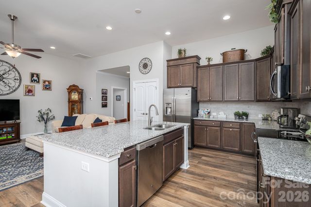 1113 Mayapple Way, Belmont, NC 28012