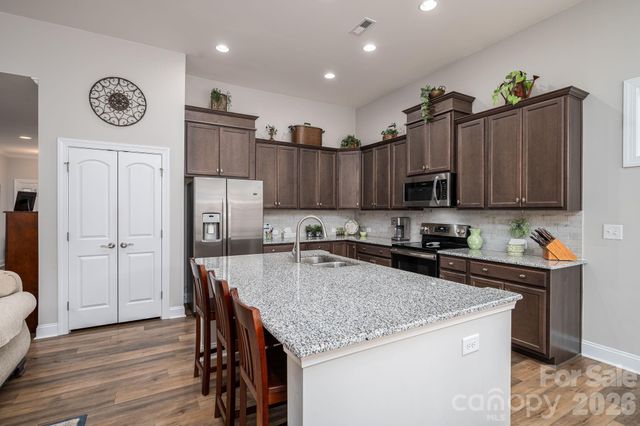 1113 Mayapple Way, Belmont, NC 28012