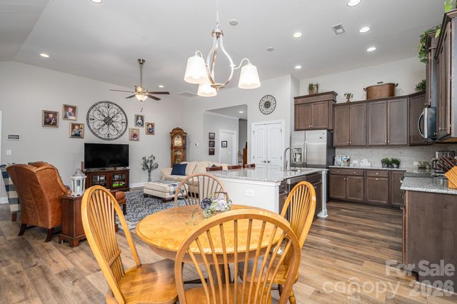 1113 Mayapple Way, Belmont, NC 28012