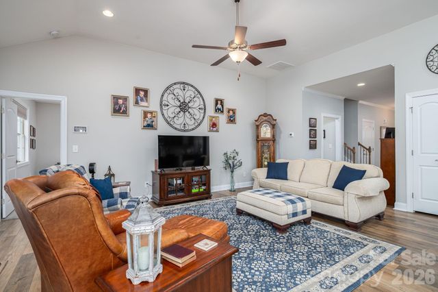 1113 Mayapple Way, Belmont, NC 28012