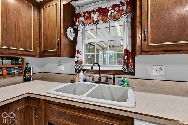 115 S Roby Drive, Anderson, IN 46012