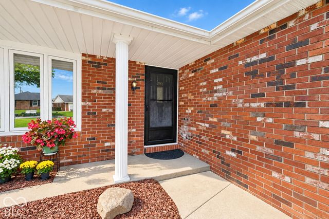 115 S Roby Drive, Anderson, IN 46012