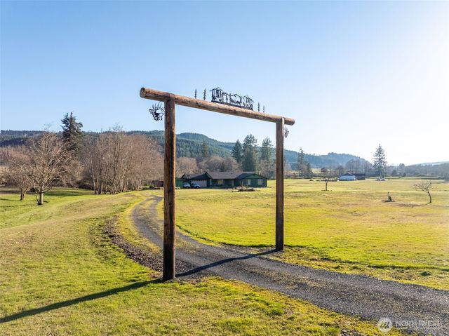 146 Rocky Lane, Chehalis, WA 98532