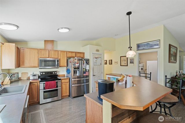 146 Rocky Lane, Chehalis, WA 98532