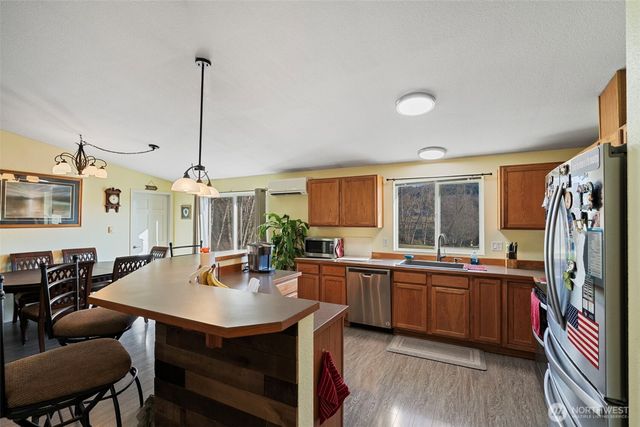 146 Rocky Lane, Chehalis, WA 98532