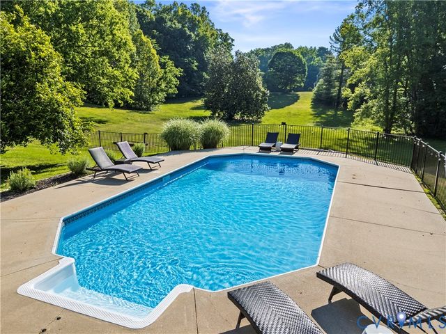 14038 Big Bear Ct, Montpelier, VA 23192