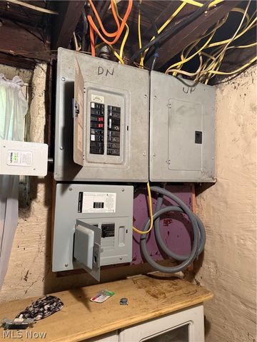 1426 E 175 Road, Cleveland, OH 44110