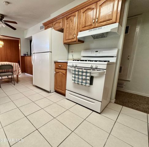 7869 JERSEY Street, El Paso, TX 79915