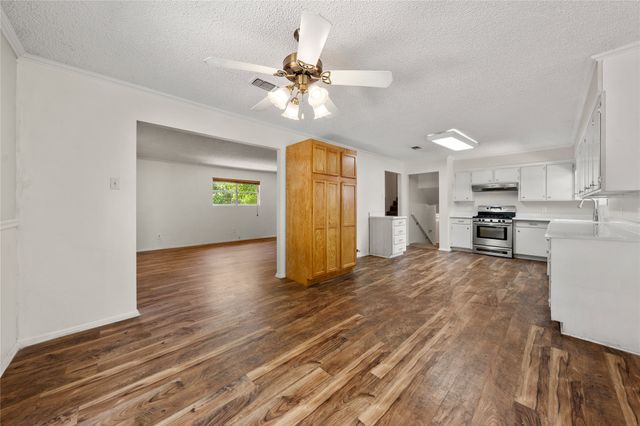 7033 Edmond Avenue, Waco, TX 76710