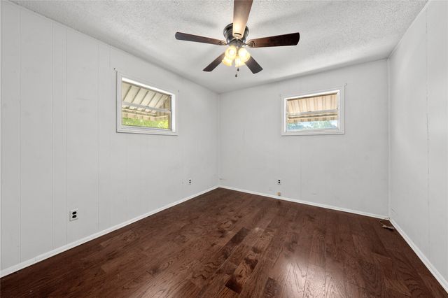 7033 Edmond Avenue, Waco, TX 76710