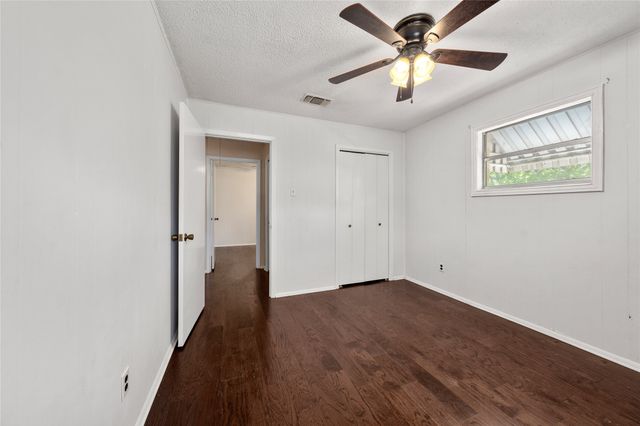7033 Edmond Avenue, Waco, TX 76710