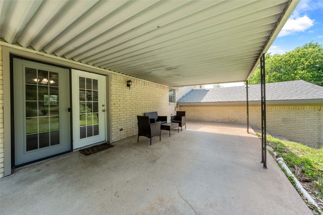 7033 Edmond Avenue, Waco, TX 76710