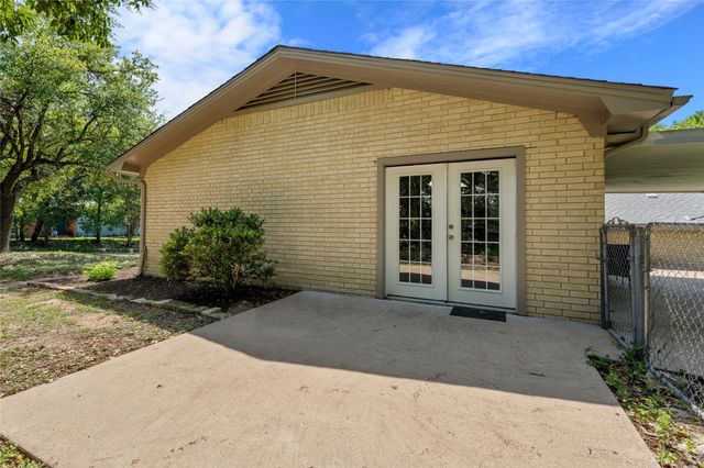 7033 Edmond Avenue, Waco, TX 76710