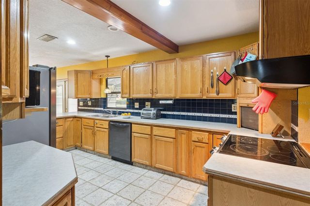 15749 ARABIAN WAY, Montverde, FL 34756