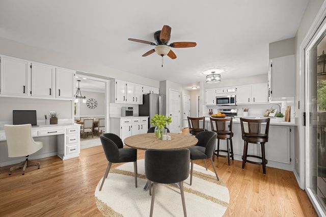 2440 Rio Grande Circle, Naperville, IL 60565