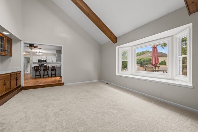2440 Rio Grande Circle, Naperville, IL 60565