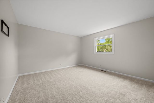 2440 Rio Grande Circle, Naperville, IL 60565