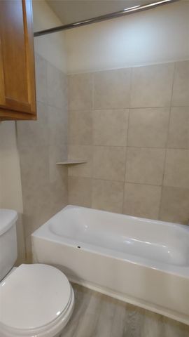 16800 Crestmont, Montgomery, TX 77316