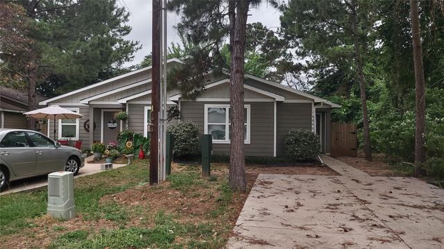 16800 Crestmont, Montgomery, TX 77316