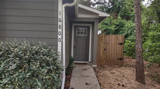 16800 Crestmont, Montgomery, TX 77316