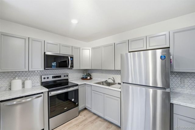 16 N Brentwood Drive, Colorado Springs, CO 80909