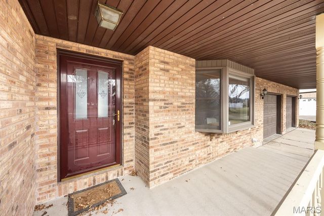 924 Dere Bere Drive, Mascoutah, IL 62258