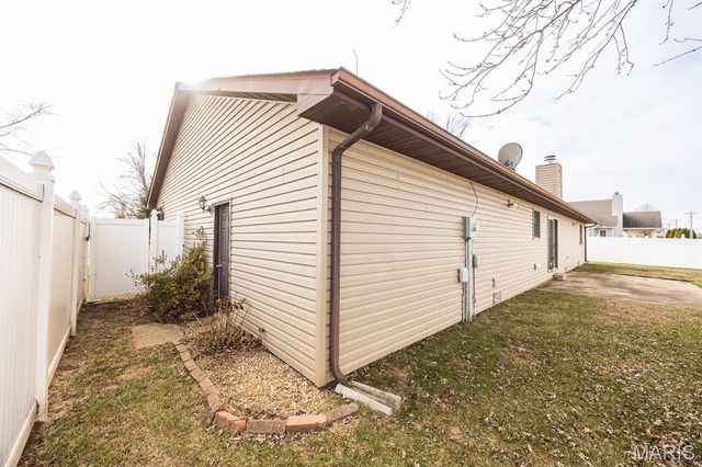 924 Dere Bere Drive, Mascoutah, IL 62258