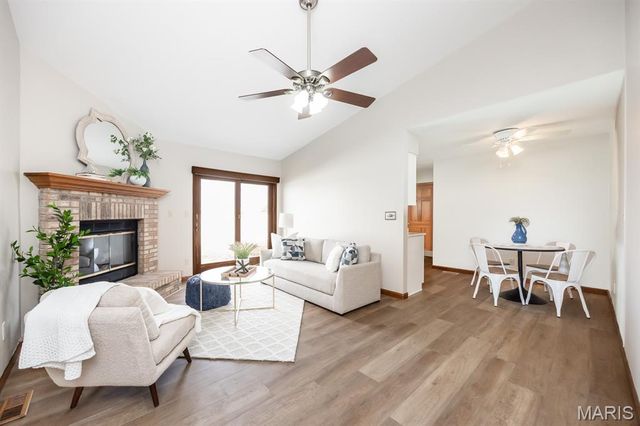 924 Dere Bere Drive, Mascoutah, IL 62258