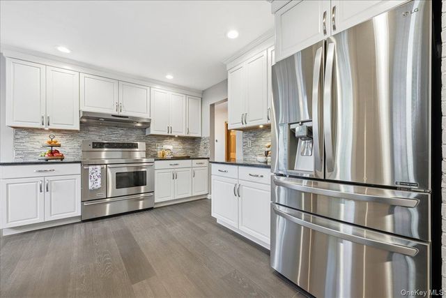 89 Woodsome Road, Babylon, NY 11702